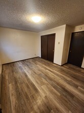 1214 E 3rd St in Moscow, ID - Foto de edificio - Building Photo