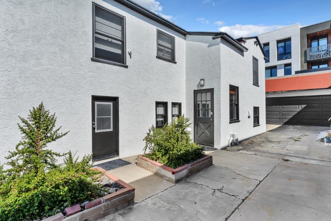 3120 Emerson St, Unit Street Level in San Diego, CA - Building Photo - Building Photo