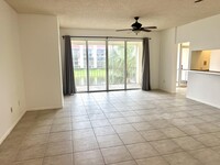 108 Half Moon Cir in Hypoluxo, FL - Building Photo - Building Photo