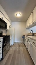 2350 N 44th St in Lincoln, NE - Foto de edificio - Building Photo
