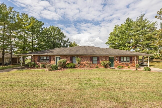 property at 547 Circle Pine Dr