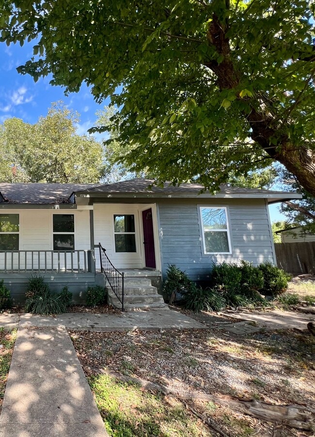 property at 1505 Maple Dr