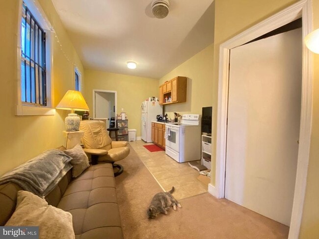 property at 1435 W Norris St