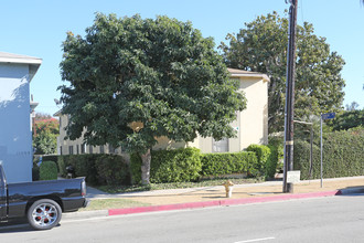 11598 Gateway Blvd in Los Angeles, CA - Building Photo - Building Photo