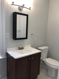 201 E 33rd St photo'