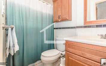 1 Phillips St in Boston, MA - Foto de edificio - Building Photo