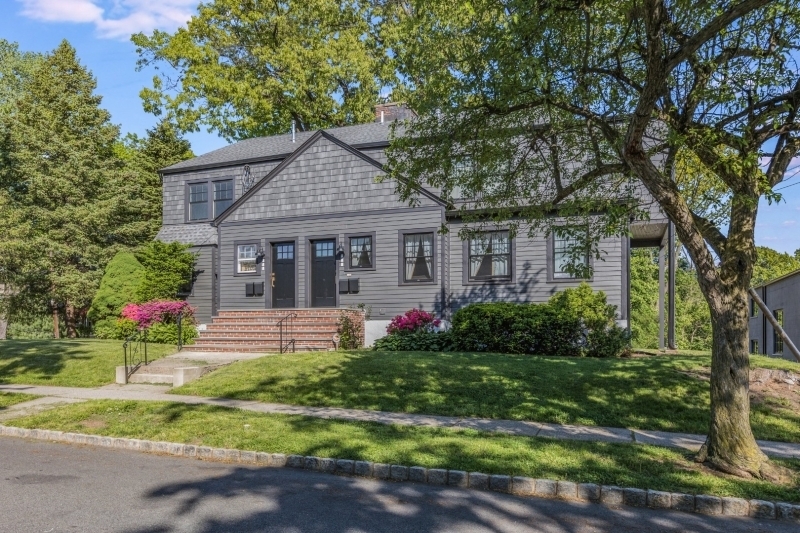 157 Forest St in Montclair, NJ - Building Photo