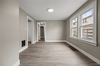 2615 Genesee St in Cheektowaga, NY - Building Photo - Building Photo