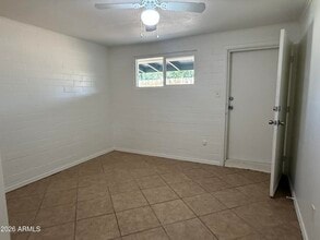 1329 E Cinnabar Ave in Phoenix, AZ - Building Photo - Building Photo