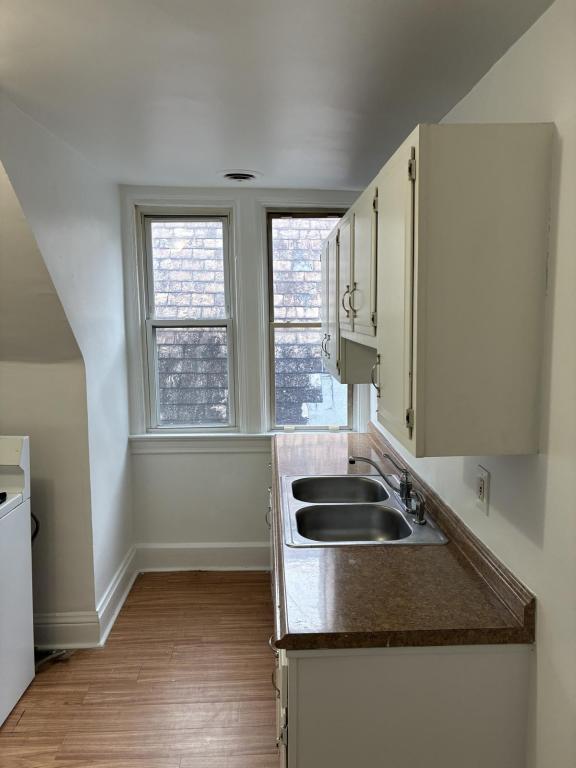 129 3rd St in Pitcairn, PA - Building Photo - Building Photo