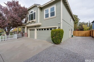 14320 N Whisperwood Dr in Reno, NV - Building Photo - Building Photo