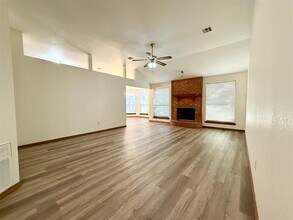 405 Edwards Dr in Norman, OK - Building Photo - Building Photo