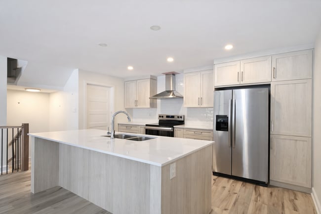 property at 359 Voyageur Pl