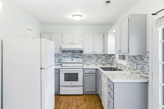 830 Vine St in Harrisonburg, VA - Building Photo - Building Photo