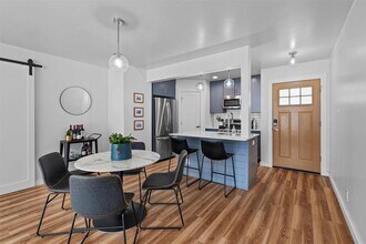 6504 King George Dr in Austin, TX - Building Photo - Building Photo