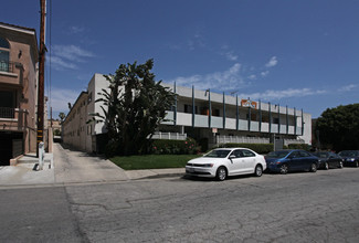 5252 Corteen Place in North Hollywood, CA - Building Photo - Building Photo