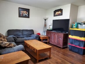 2421 Adler Cir in Middleton, WI - Building Photo - Building Photo