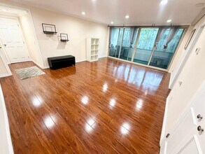 211 S Wilson Ave in Pasadena, CA - Building Photo - Building Photo