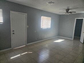 4607 Cory Pl in Las Vegas, NV - Building Photo - Building Photo