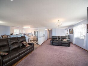 1379 Owaka St in Wailuku, HI - Building Photo - Building Photo