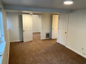 3004 Kinney Loop in Eugene, OR - Building Photo - Building Photo