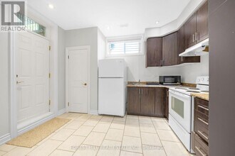 106 Nipigon Ave in Toronto, ON - Building Photo - Building Photo