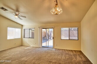 30496 Maple Chase Dr in San Tan Valley, AZ - Building Photo - Building Photo