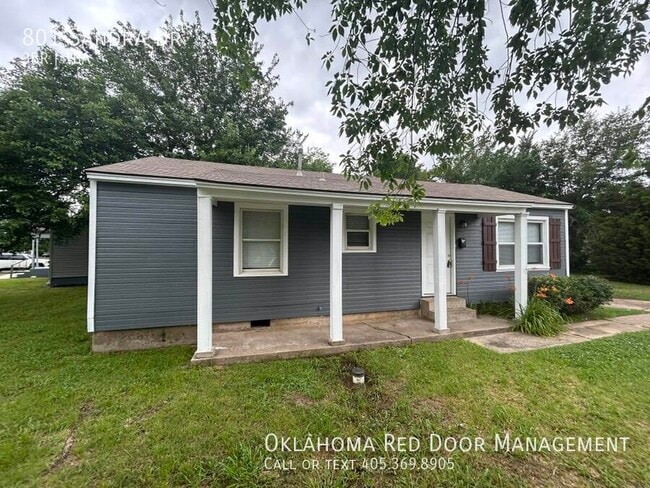 801 Sandra Dr in Midwest City, OK - Foto de edificio - Building Photo