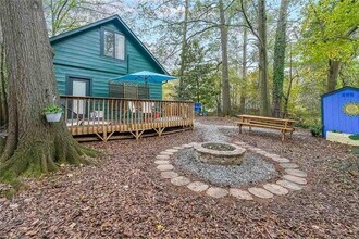 478 Clubhouse Dr in Pine Lake, GA - Building Photo - Building Photo