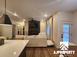 5304 S Spirea Ave in Sioux Falls, SD - Building Photo - Building Photo