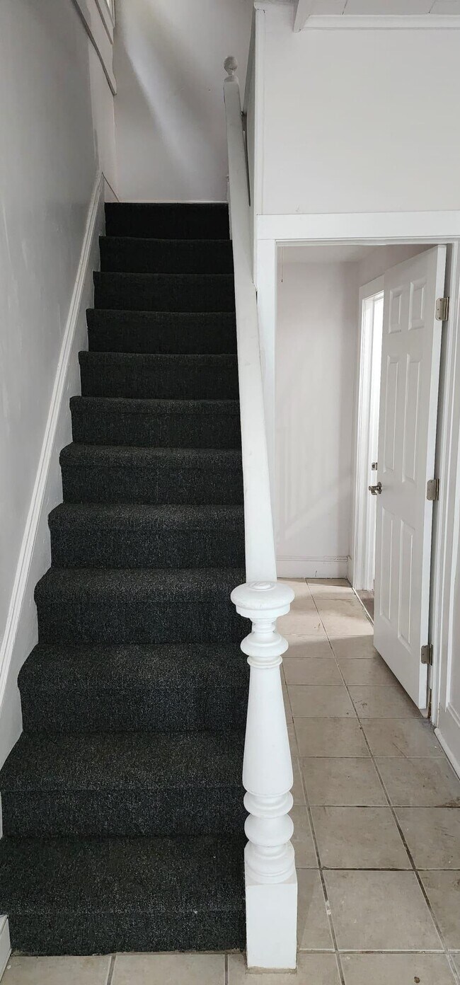 38 Jewett Ave in Jersey City, NJ - Building Photo - Building Photo