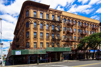 261 W 116th St in New York, NY - Foto de edificio - Building Photo