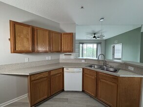 785 Oakleaf Plantation Pkwy in Orange Park, FL - Building Photo - Building Photo