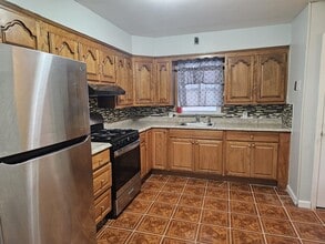 163 Herbert Ave in Elmont, NY - Building Photo - Building Photo