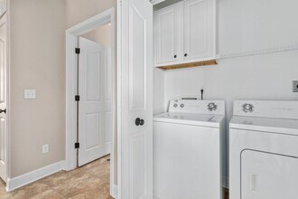 1400 George Ct in Lawrence, KS - Building Photo - Building Photo