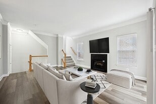 Dulles Greene in Herndon, VA - Building Photo