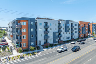 Salvator Apartments in Sacramento, CA - Building Photo - Building Photo