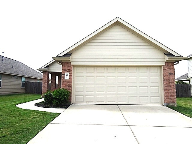 5911 Brenwood Trails Ln in Katy, TX - Building Photo