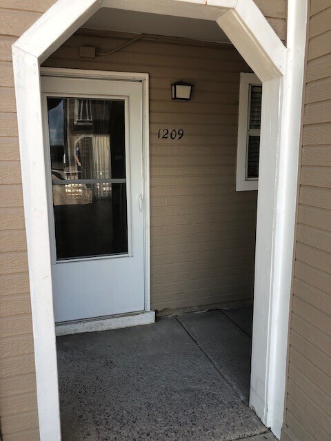 property at 1209 S Gilbert St
