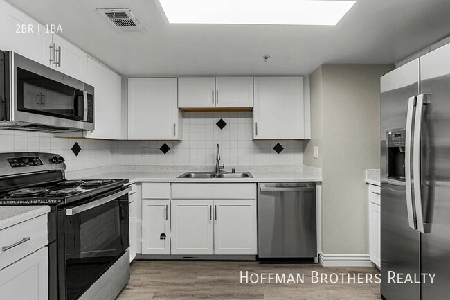 32450 Candlewood Dr in Cathedral City, CA - Building Photo - Building Photo