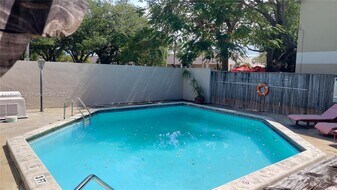 3188 Bird Ave in Miami, FL - Building Photo