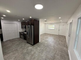 11801 SW 180th St in Miami, FL - Building Photo