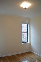214 W 109th St-Unit -4-B in New York, NY - Building Photo - Building Photo