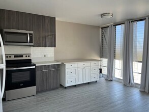 757 Kinalau Pl in Honolulu, HI - Building Photo - Building Photo