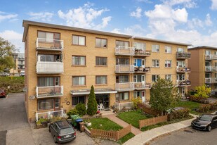 3080 Louis-Pare Rue in Montréal, QC - Building Photo