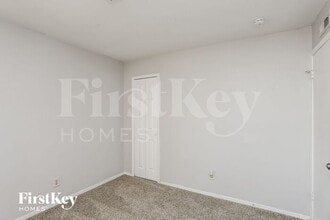 608 Nora Ln in Desoto, TX - Building Photo - Building Photo
