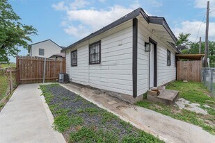 1209 Cabell St in Houston, TX - Building Photo
