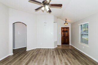 18018 Iris Edge Way in Cypress, TX - Building Photo - Building Photo