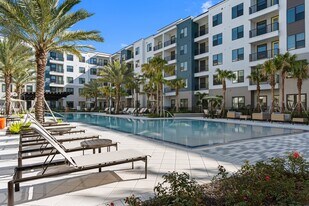 Bainbridge The Grand in Orlando, FL - Building Photo