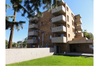 The Raft Club in Aurora, CO - Foto de edificio - Building Photo